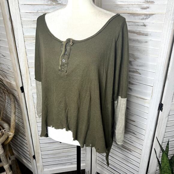 FREE PEOPLE Women's Small Star Oversized Henley Top Army Green Boho Distressed - Picture 14 of 16